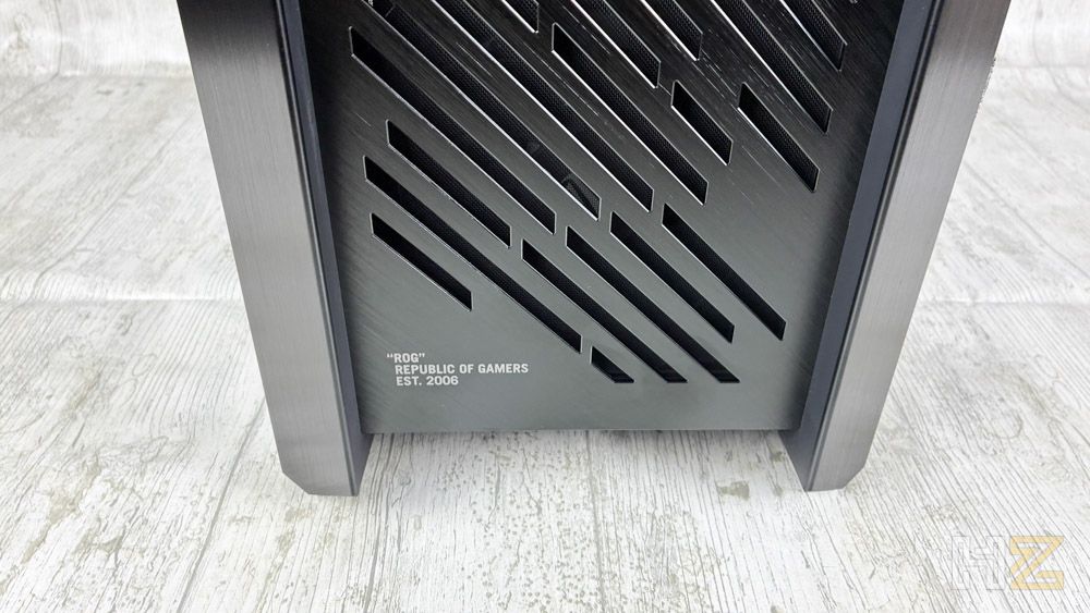 ASUS ROG Strix Heliox II