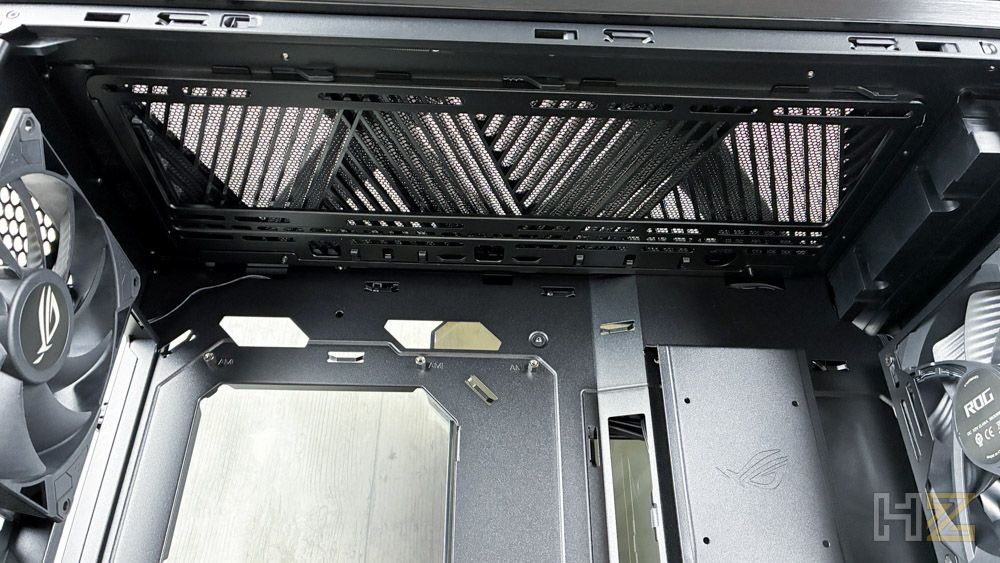 ASUS ROG Strix Heliox II