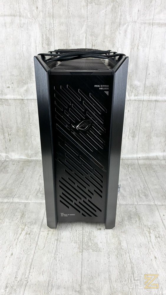 ASUS ROG Strix Heliox II