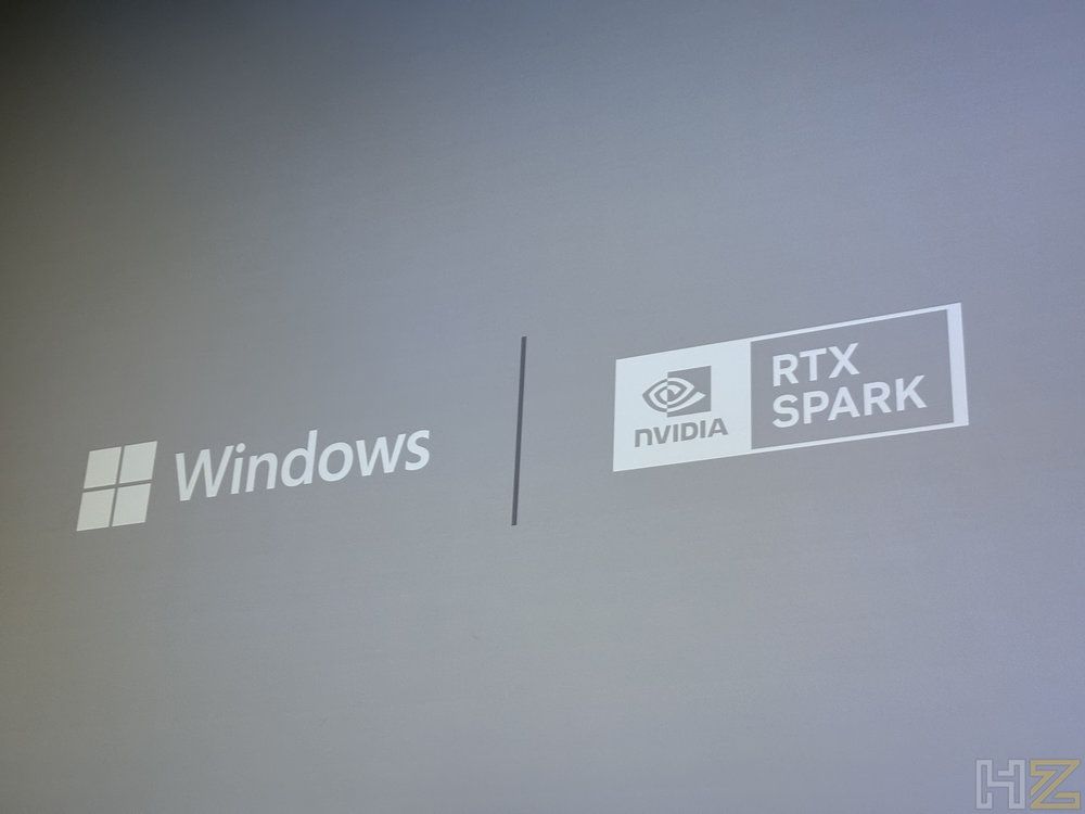 Logotipos de Microsoft Windows y NVIDIA RTX SPARK proyectados en una superficie gris.