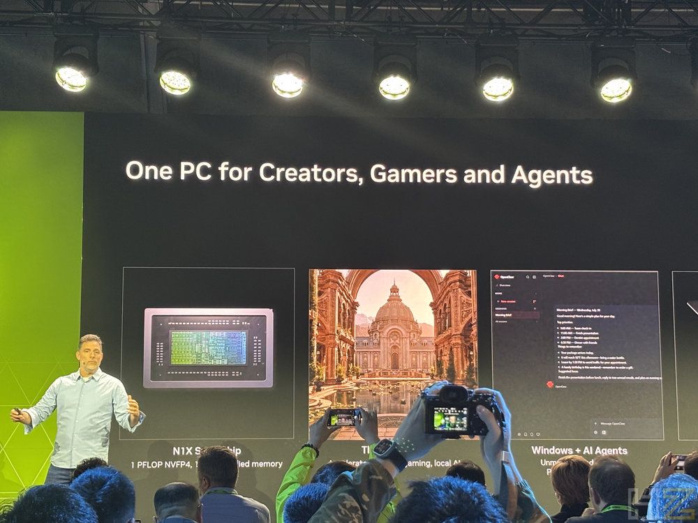 Presentación de NVIDIA SPARK en San Francisco donde se muestra una diapositiva sobre el uso de PC para creadores, jugadores y agentes de IA.