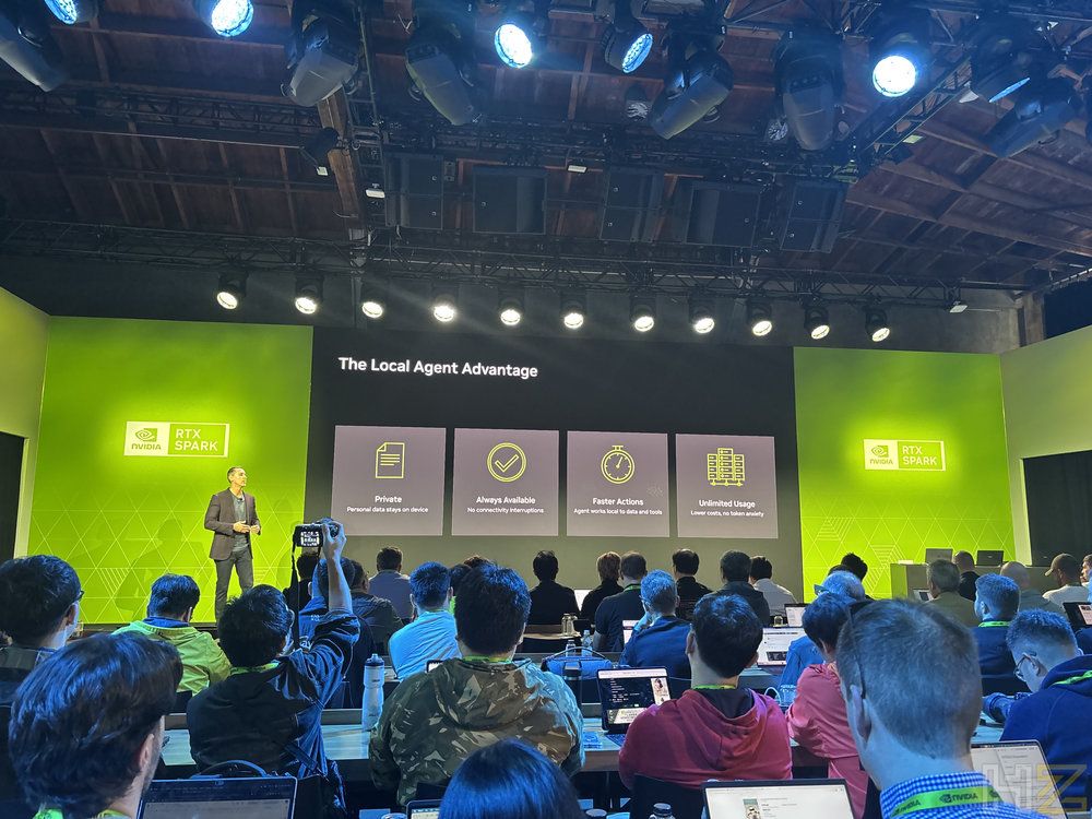 Presentación de NVIDIA SPARK en San Francisco con un ponente en el escenario ante una audiencia.
