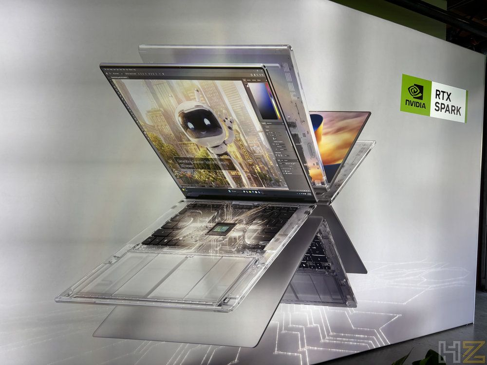 Panel publicitario de NVIDIA RTX SPARK mostrando un ordenador portátil con diseño conceptual transparente que revela componentes internos y una interfaz de software.