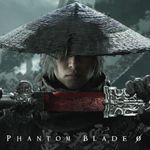 Primer plano de un guerrero con sombrero cónico sosteniendo una espada de hoja roja en Phantom Blade Zero.