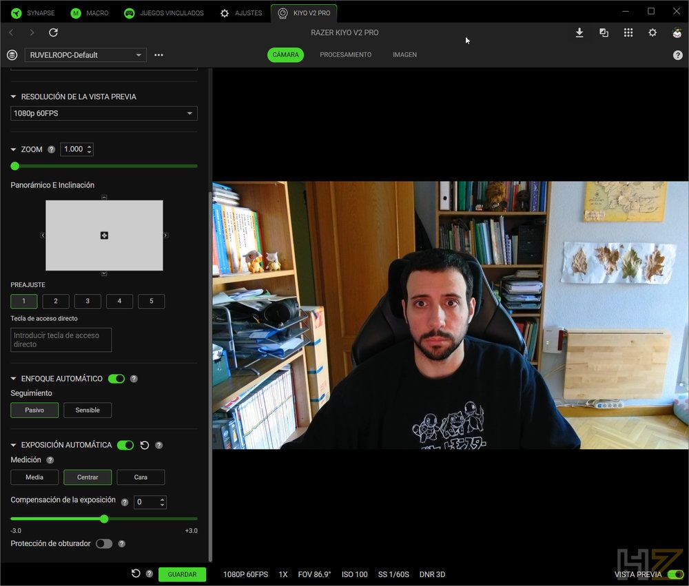 Interfaz del software Razer Synapse mostrando los controles de configuración de la cámara Razer Kiyo V2 Pro.