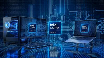 Composición de ordenador de sobremesa y portátil junto al logotipo de Intel Core Ultra sobre un fondo de circuitos integrados azules.