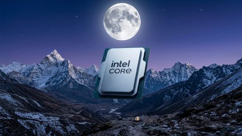 Procesador Intel Core sobre un fondo de montañas nevadas bajo la luna llena.