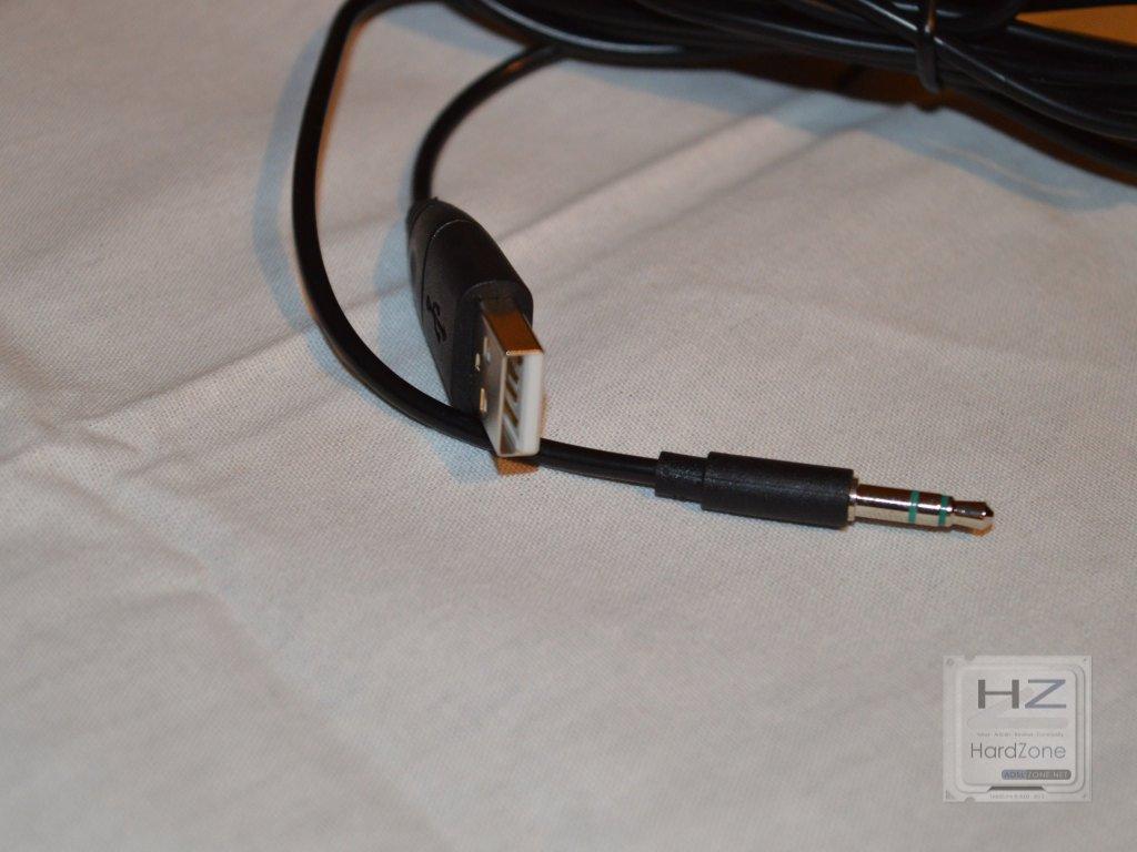 Creative Pebble - Conectores USB minijack