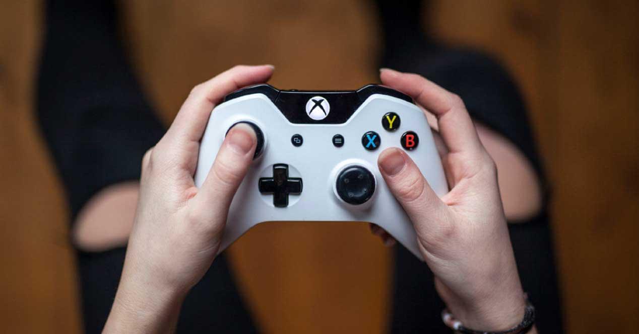 DualShock 4 de PS4 vs Mando de Xbox One: ¿cuál es mejor ...