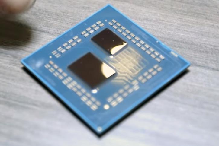 AMD Zen 2 chiplet vacío
